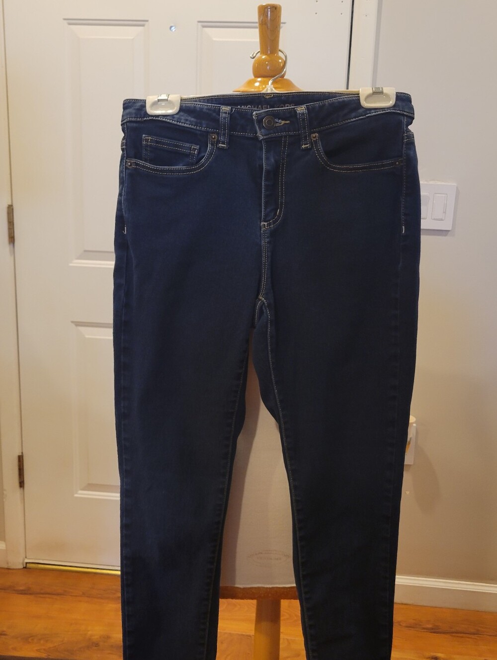 👖EUC~ Michael Kors Dark Wash Skinny Jeans